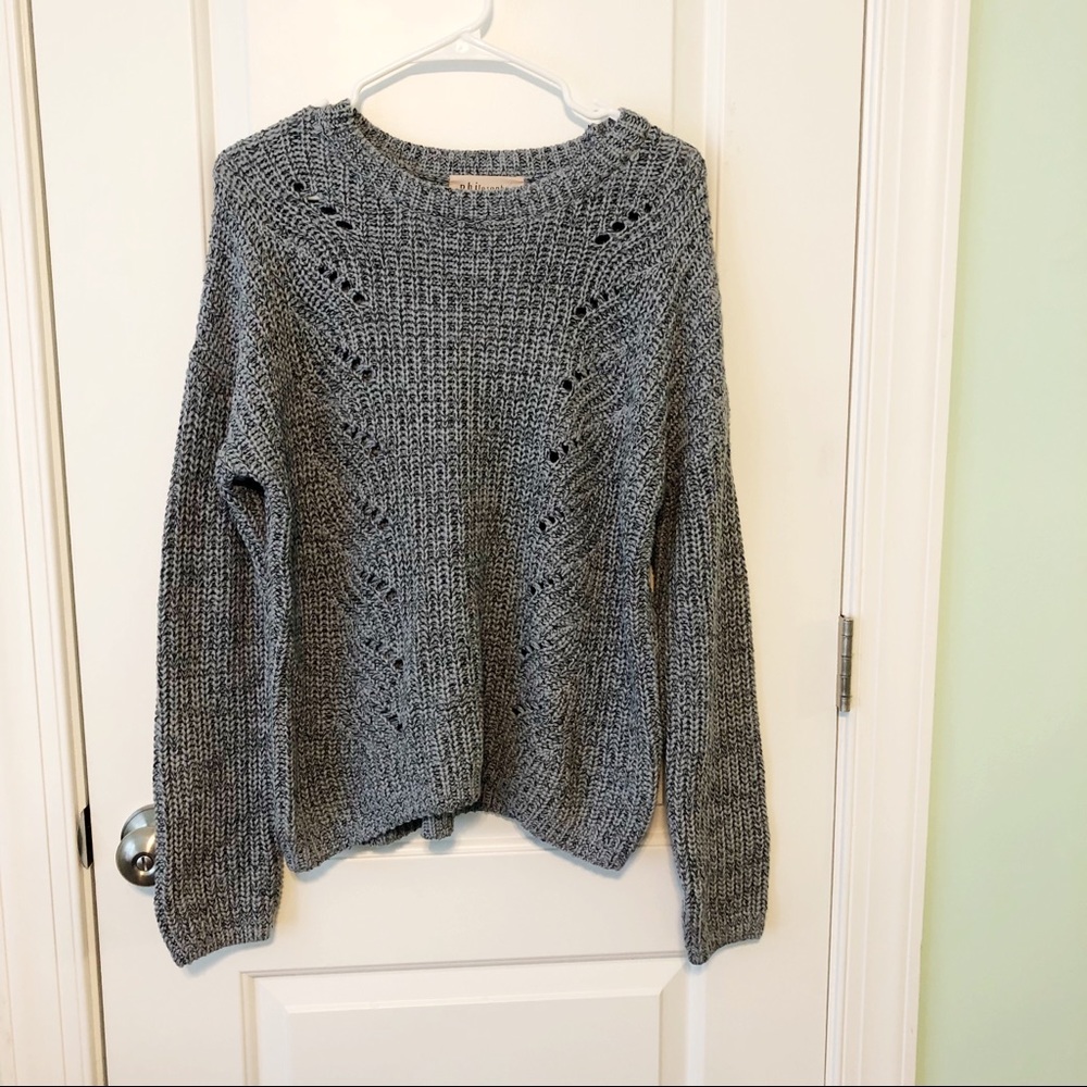 light blue, speckled knitted sweater